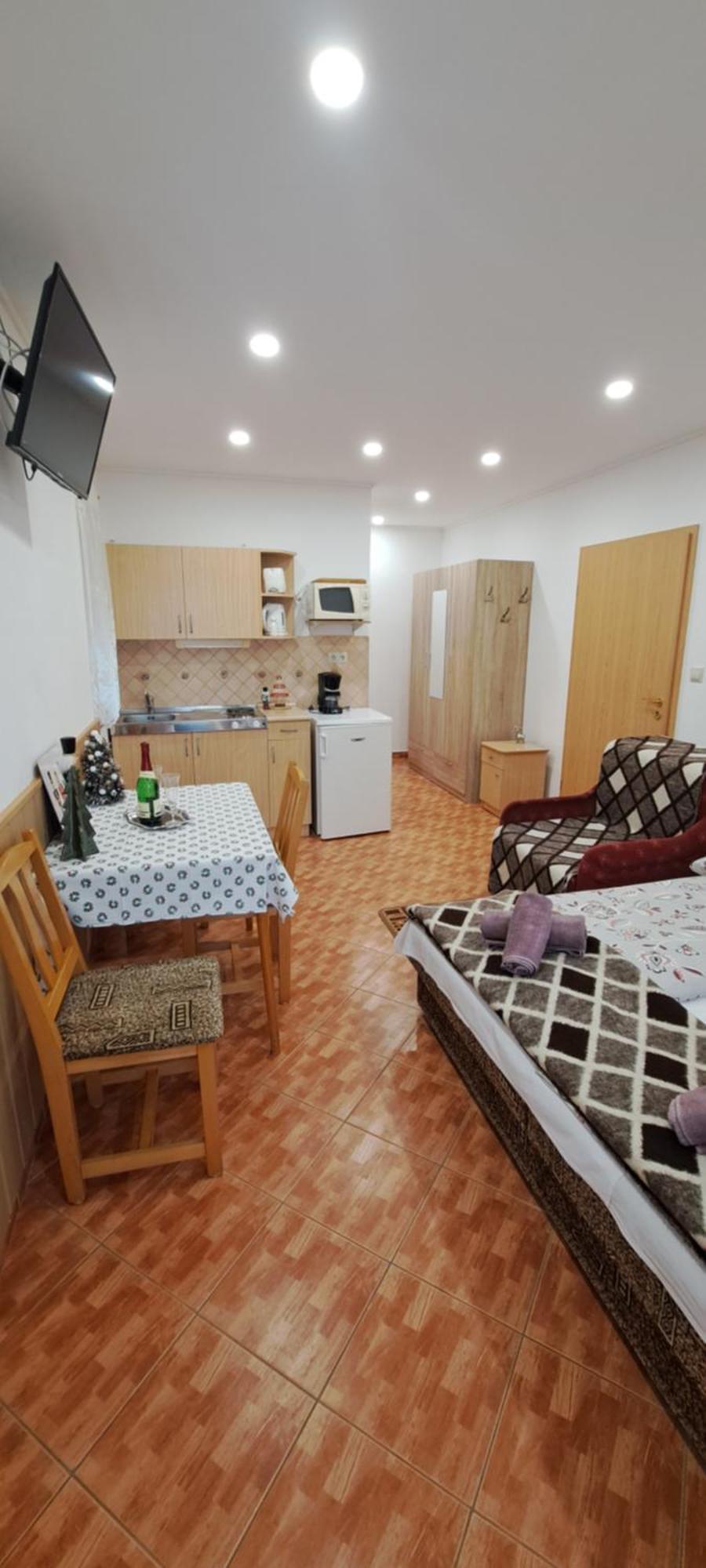 Gizella Apartmanhaus Buk Exterior photo