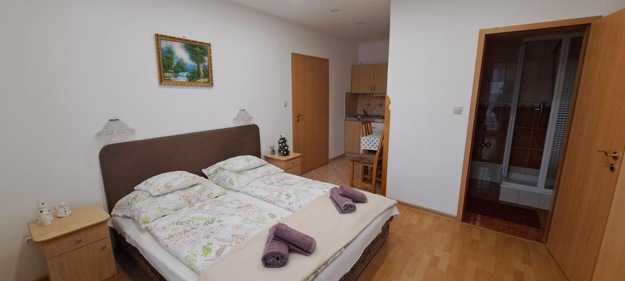 Gizella Apartmanhaus Buk Exterior photo